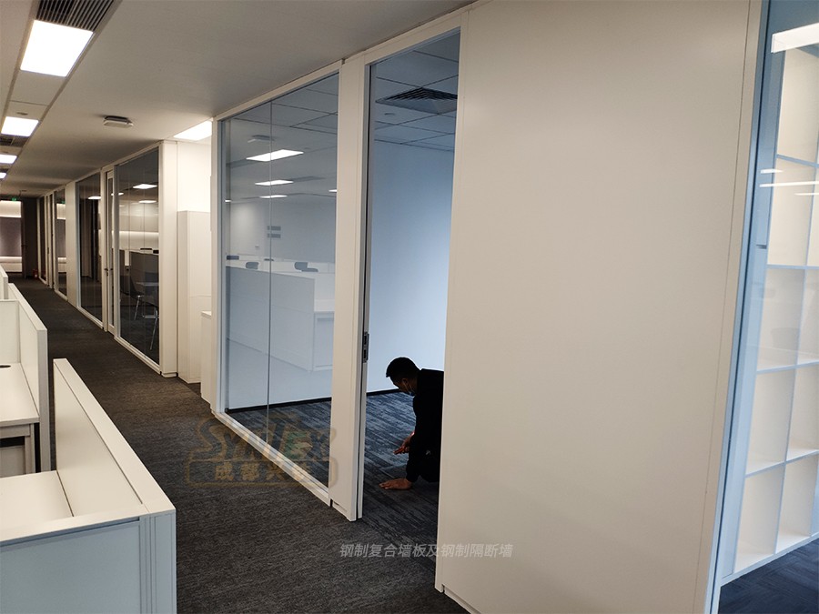 成都名揚(yáng)辦公室鋼制隔斷墻.jpg undefined